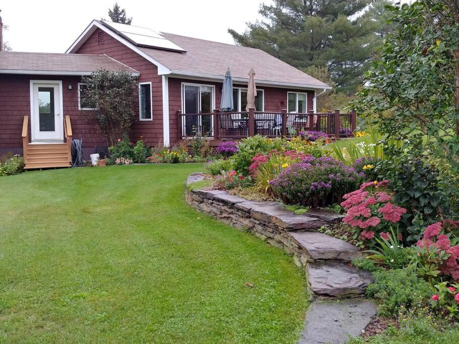 Spacious Country Retreat Close To Town And Nature, Sylvana Farm Vt Montpelier Kültér fotó